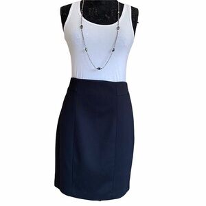 Tahari Black Polyester Spandex Classic Mini Pencil Skirt Size 10 NWOT